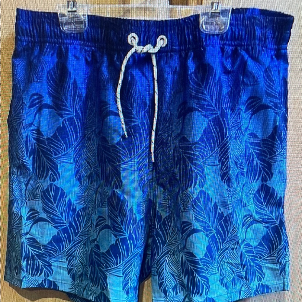 Tropical Blue Leaf Men's Board Shorts